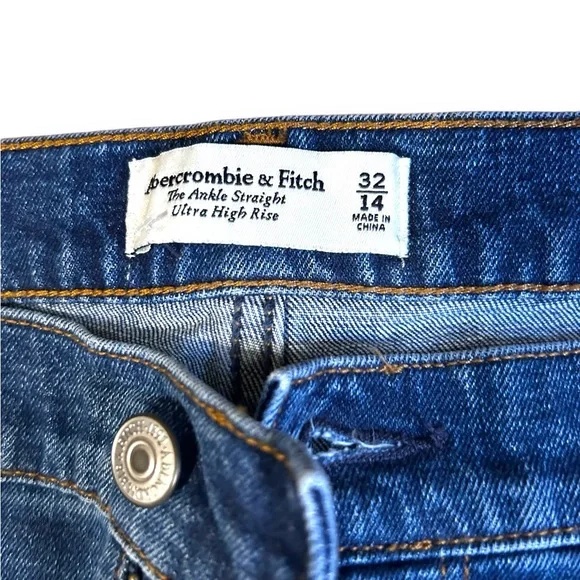 Abercrombie & Fitch Women's High Rise Jeans - Dark Blue - Picture 8 of 16